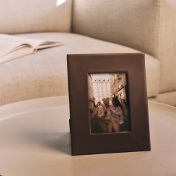 Кожаная фоторамка М Шоколадная